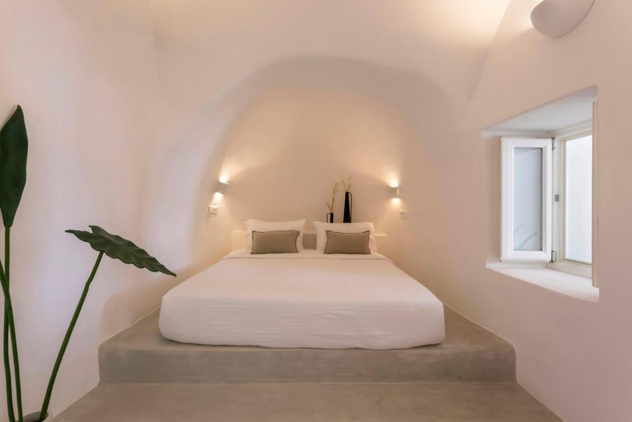 Bluedome Cavehouses By Otium Villas Oia  Extérieur photo