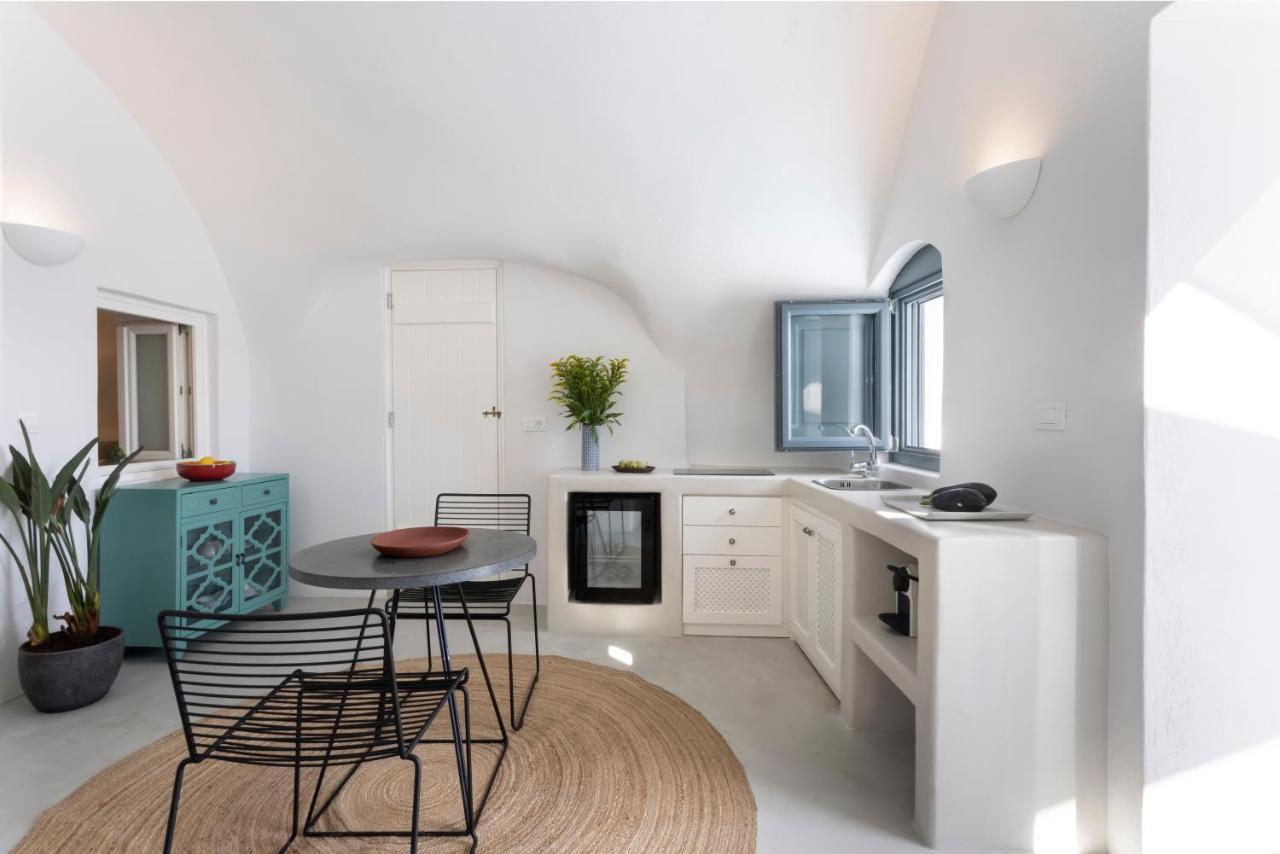 Bluedome Cavehouses By Otium Villas Oia  Extérieur photo