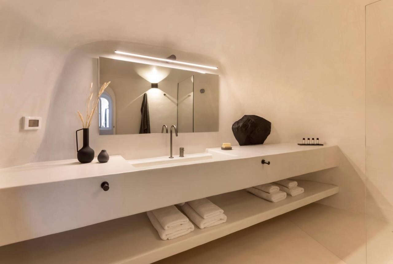 Bluedome Cavehouses By Otium Villas Oia  Extérieur photo