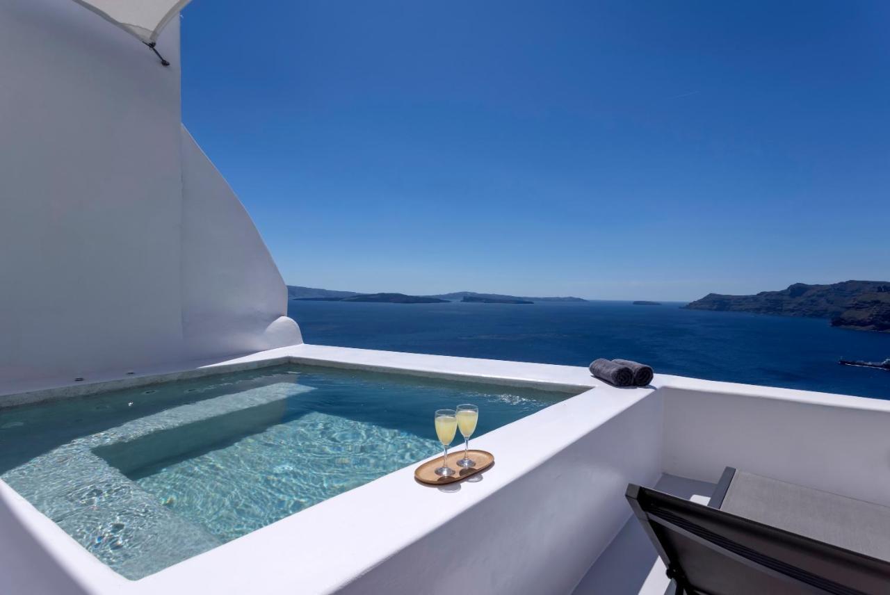 Bluedome Cavehouses By Otium Villas Oia  Extérieur photo
