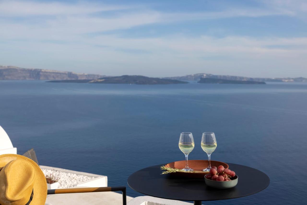 Bluedome Cavehouses By Otium Villas Oia  Extérieur photo