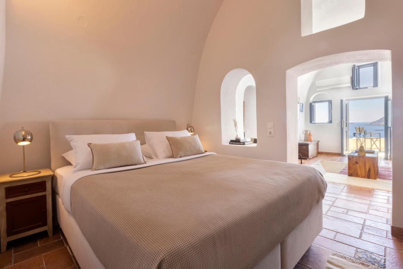 Bluedome Cavehouses By Otium Villas Oia  Extérieur photo