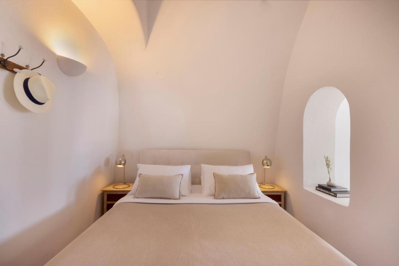 Bluedome Cavehouses By Otium Villas Oia  Extérieur photo